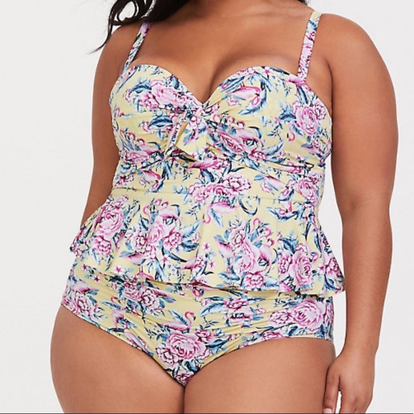 Torrid yellow and pink flamingos bikini, Sz. 1X - Picture 2 of 8